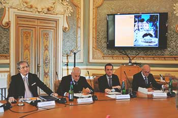 Master-in-Corporate-Finance-right